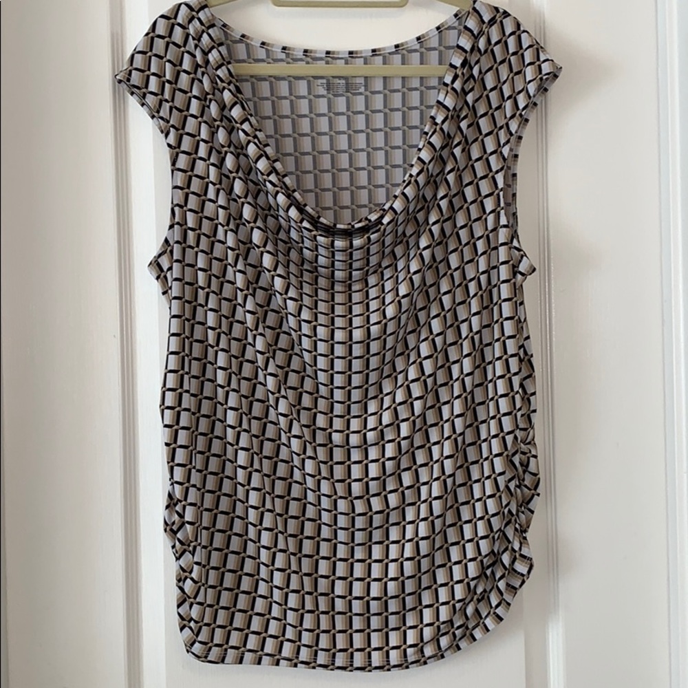 Lane Bryant cap sleeve blouse. Black, tan, white